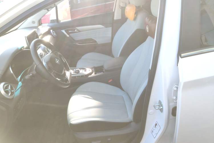 Used BAIC Beijing EU5 2018 R550 Smart Trend Edition Left Front Seat