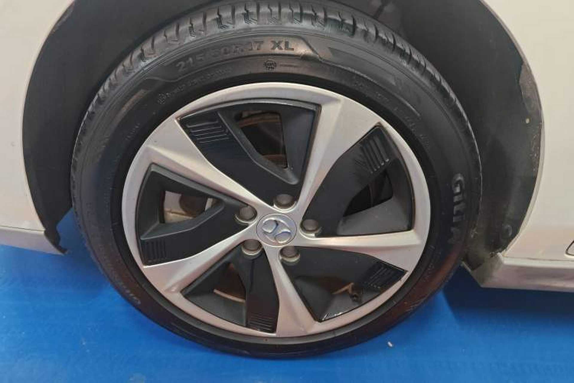 Used BAIC Beijing EU5 2018 R550 Smart Trend Edition Left Front Wheel Hub