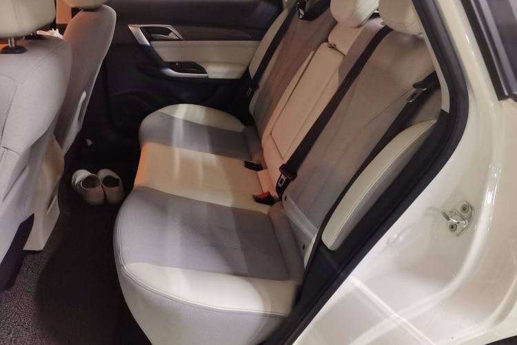 Used BAIC Beijing EU5 2018 R500 Smart Wind Edition Left Rear Seat