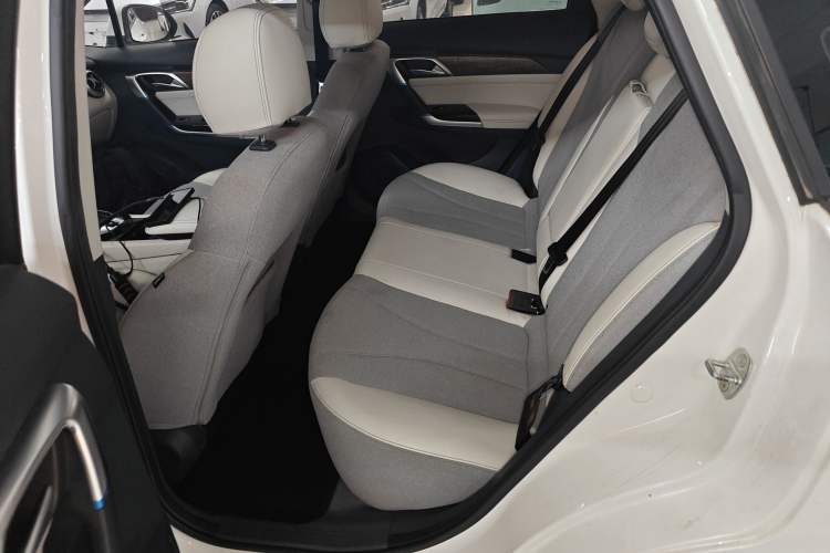 Used BAIC Beijing EU5 2018 R500 Smart Wind Edition Left Rear Seat