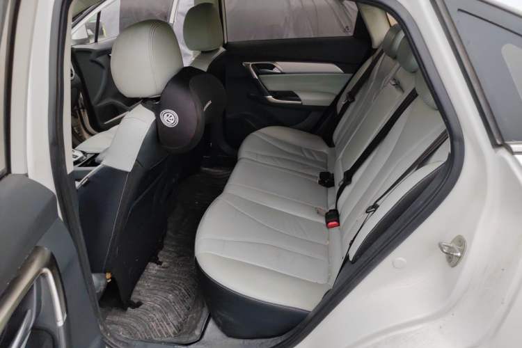 Used BAIC Beijing EU5 2018 R550 Smart Trend Edition Left Rear Seat