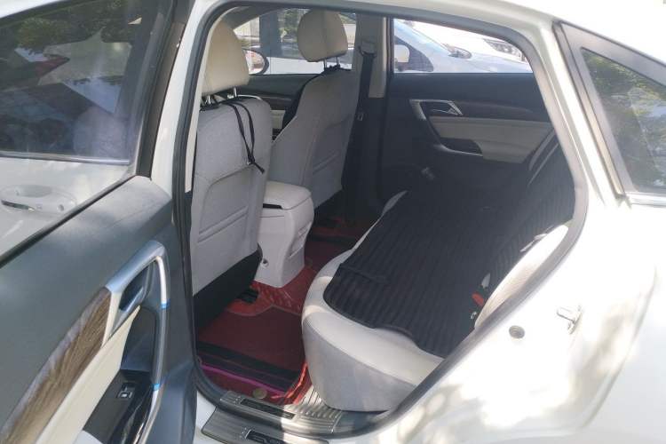 Used BAIC Beijing EU5 2018 R500 Smart Wind Edition Left Rear Seat