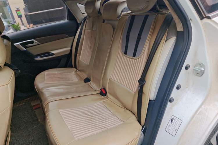 Used BAIC Beijing EU5 2018 R500 Smart Wind Edition Left Rear Seat