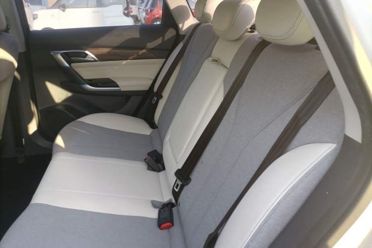 Used BAIC Beijing EU5 2018 R500 Smart Edition Left Rear Seat