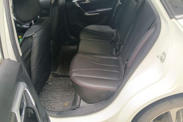 Used BAIC Beijing EU5 2018 R500 Smart Wind Edition Left Rear Seat