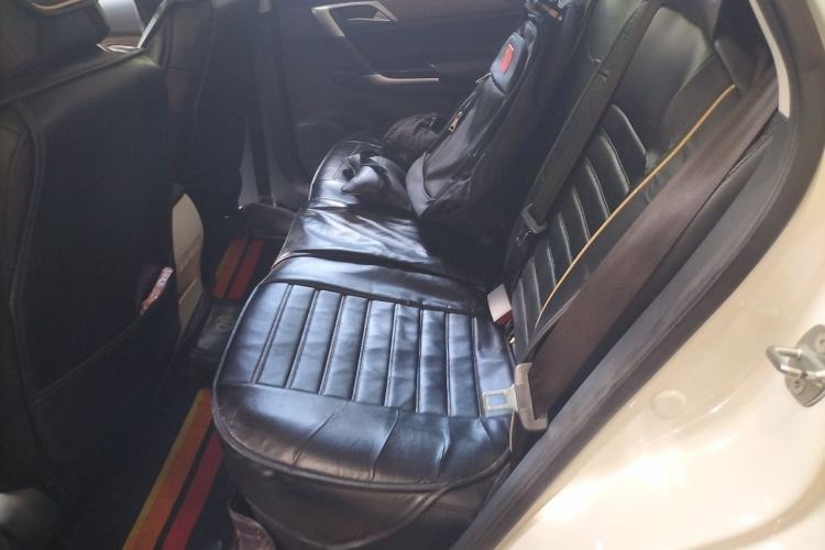 Used BAIC Beijing EU5 2018 R500 Smart Edition Left Rear Seat