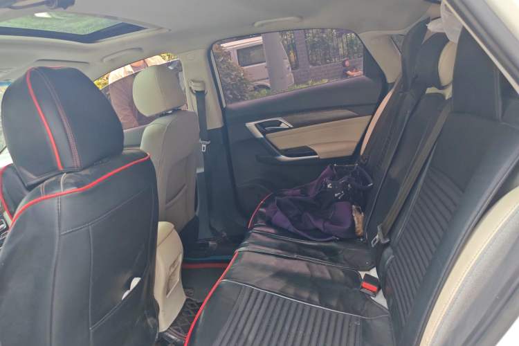 Used BAIC Beijing EU5 2018 R500 Smart Wind Edition Left Rear Seat