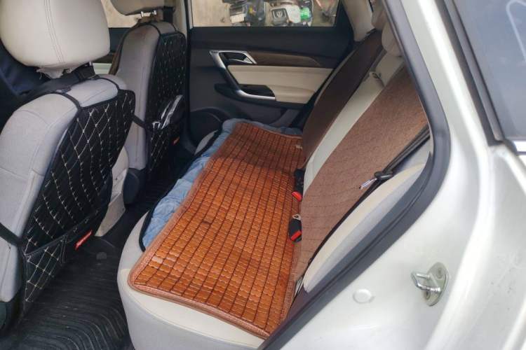 Used BAIC Beijing EU5 2018 R500 Smart Wind Edition Left Rear Seat
