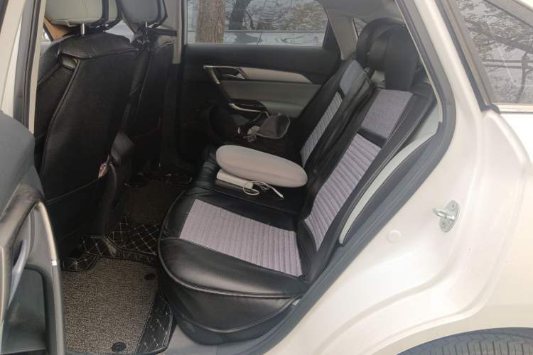 Used BAIC Beijing EU5 2018 R550 Smart Trend Edition Left Rear Seat