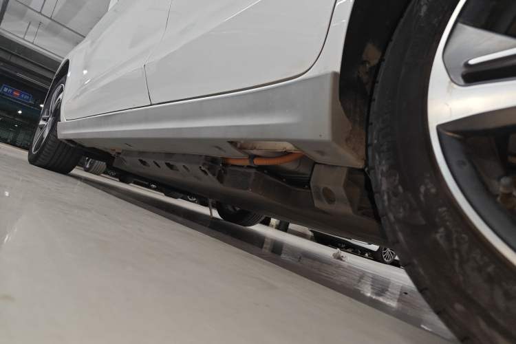 Used BAIC Beijing EU5 2018 R500 Smart Wind Edition Left Side Sill