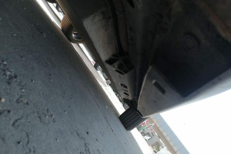 Used BAIC Beijing EU5 2018 R500 Smart Wind Edition Left Side Sill
