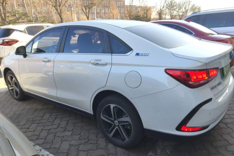 Used BAIC Beijing EU5 2018 R550 Smart Trend Edition Left Side