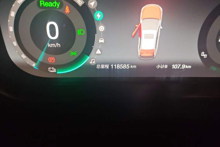 Used BAIC Beijing EU5 2018 R500 Smart Wind Edition Odometer Close Up