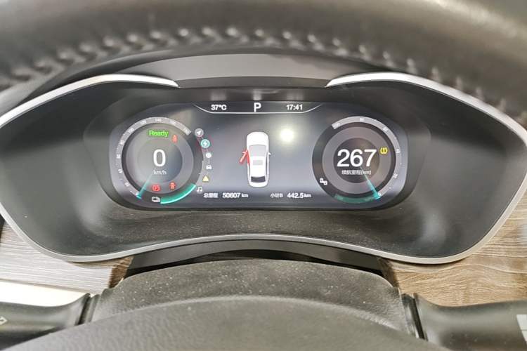 Used BAIC Beijing EU5 2018 R500 Smart Wind Edition Odometer Close Up