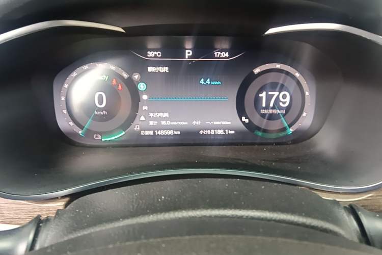 Used BAIC Beijing EU5 2018 R500 Smart Wind Edition Odometer Close Up
