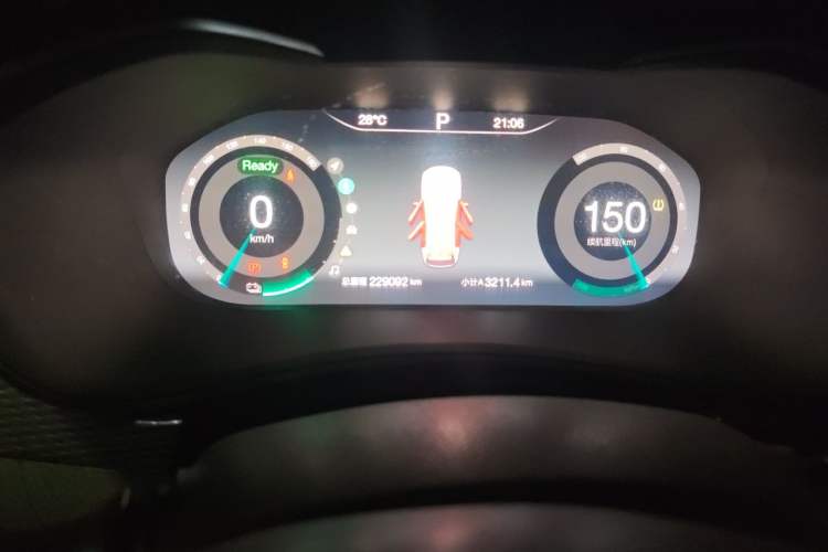 Used BAIC Beijing EU5 2018 R500 Smart Wind Edition Odometer Close Up