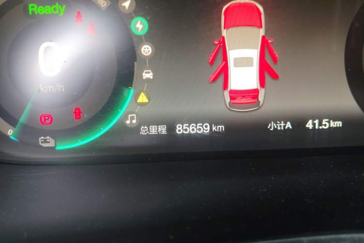 Used BAIC Beijing EU5 2018 R500 Smart Wind Edition Odometer Close Up