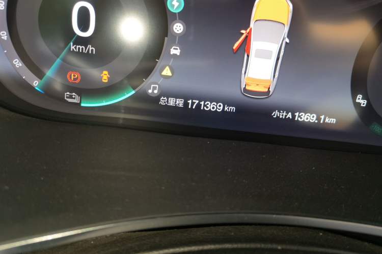 Used BAIC Beijing EU5 2018 R550 Smart Trend Edition Odometer Close Up