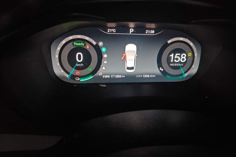 Used BAIC Beijing EU5 2018 R500 Smart Wind Edition Odometer Close Up