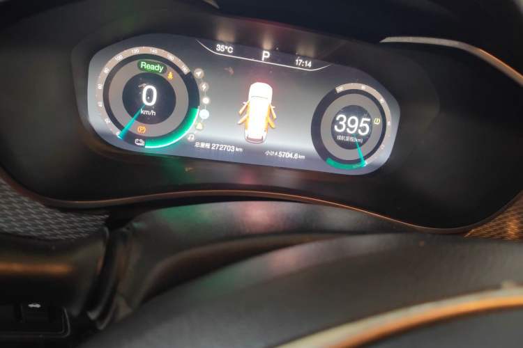 Used BAIC Beijing EU5 2018 R500 Smart Wind Edition Odometer Close Up