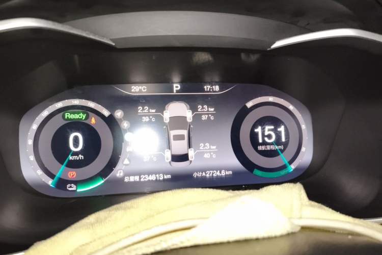 Used BAIC Beijing EU5 2018 R500 Smart Wind Edition Odometer Close Up