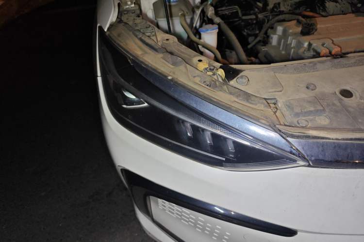 Used BAIC Beijing EU5 2018 R500 Smart Wind Edition Right Front Headlight