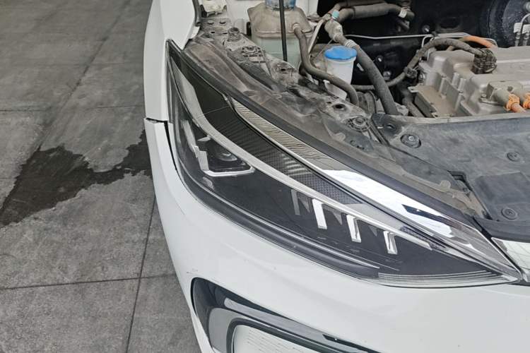 Used BAIC Beijing EU5 2018 R500 Smart Wind Edition Right Front Headlight
