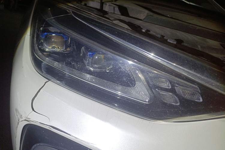 Used BAIC Beijing EU5 2018 R550 Smart Trend Edition Right Front Headlight