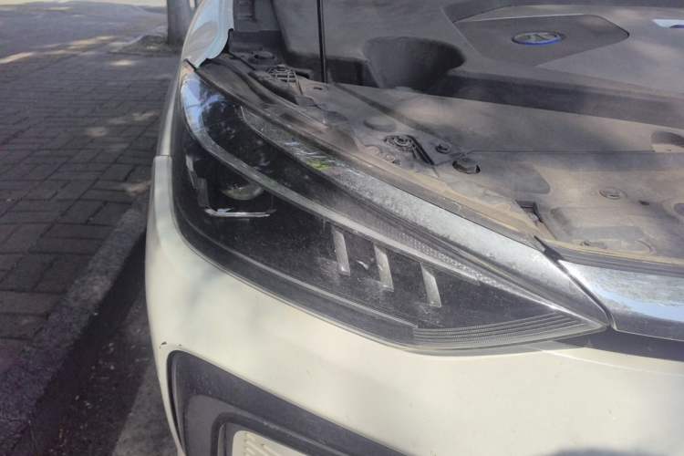 Used BAIC Beijing EU5 2018 R500 Smart Wind Edition Right Front Headlight