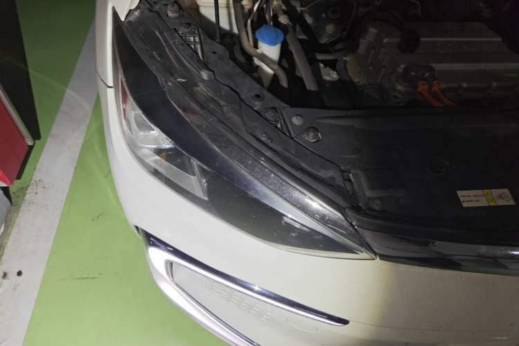 Used BAIC Beijing EU5 2018 R500 Smart Wind Edition Right Front Headlight