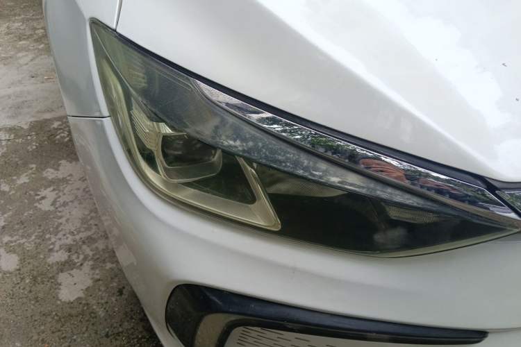 Used BAIC Beijing EU5 2018 R500 Smart Wind Edition Right Front Headlight