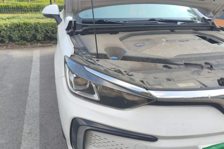 Used BAIC Beijing EU5 2018 R500 Smart Wind Edition Right Front Headlight