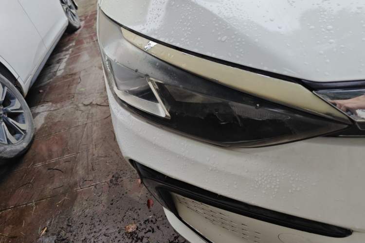 Used BAIC Beijing EU5 2018 R500 Smart Wind Edition Right Front Headlight