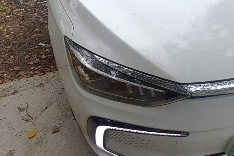 Used BAIC Beijing EU5 2018 R500 Smart Wind Edition Right Front Headlight