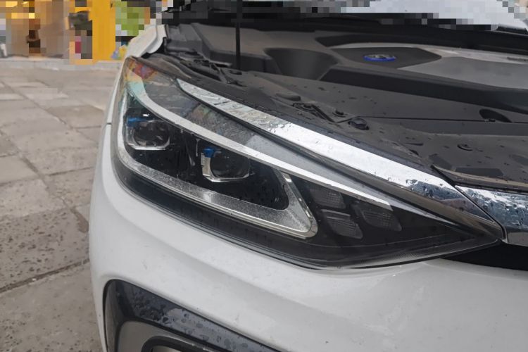 Used BAIC Beijing EU5 2018 R550 Smart Trend Edition Right Front Headlight