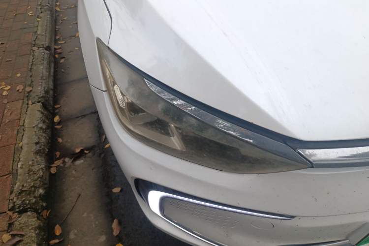 Used BAIC Beijing EU5 2018 R500 Smart Wind Edition Right Front Headlight