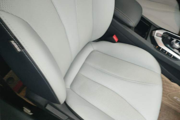 Used BAIC Beijing EU5 2018 R550 Smart Trend Edition Right Front Seat