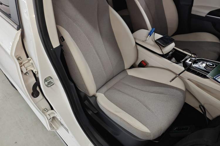 Used BAIC Beijing EU5 2018 R500 Smart Wind Edition Right Front Seat