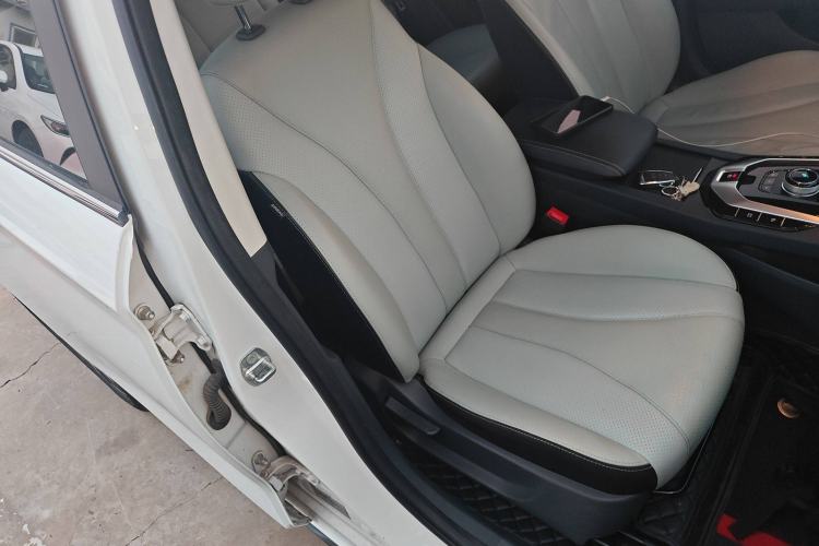 Used BAIC Beijing EU5 2018 R550 Smart Edition Right Front Seat