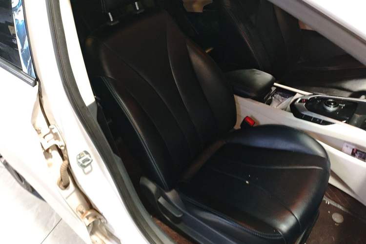 Used BAIC Beijing EU5 2018 R500 Smart Wind Edition Right Front Seat