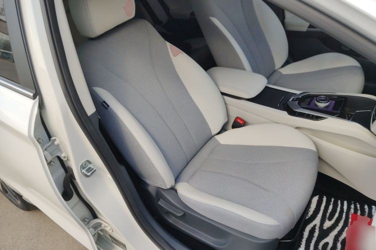 Used BAIC Beijing EU5 2018 R500 Smart Edition Right Front Seat