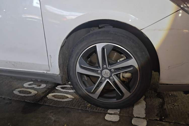 Used BAIC Beijing EU5 2018 R500 Smart Wind Edition Right Front Wheel Hub
