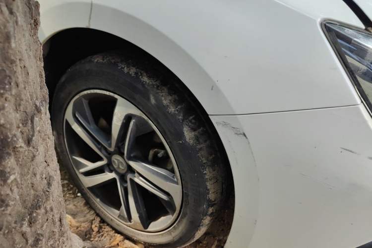 Used BAIC Beijing EU5 2018 R500 Smart Wind Edition Right Front Wheel Hub