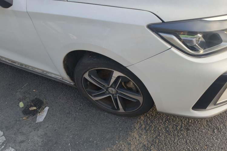 Used BAIC Beijing EU5 2018 R500 Smart Wind Edition Right Front Wheel Hub