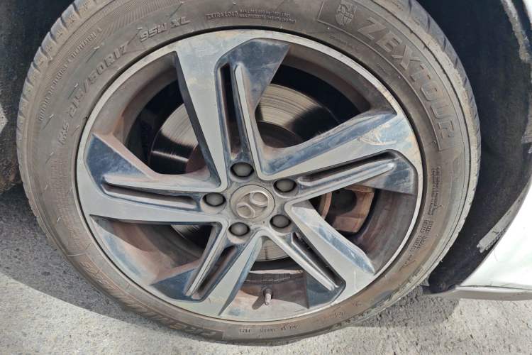 Used BAIC Beijing EU5 2018 R500 Smart Wind Edition Right Front Wheel Hub