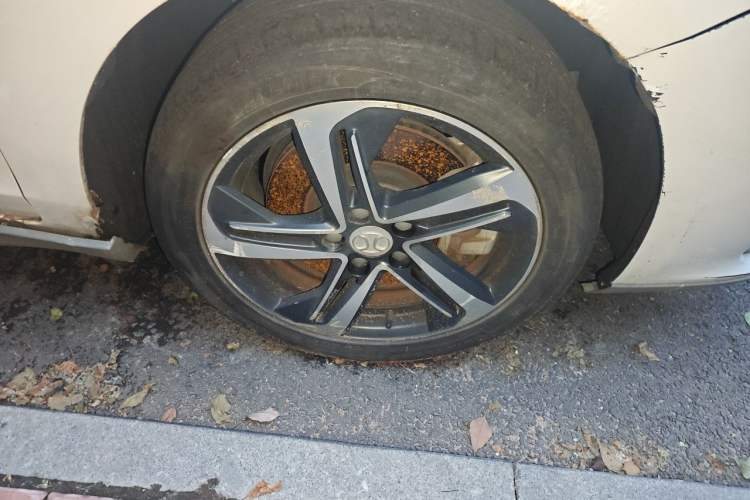 Used BAIC Beijing EU5 2018 R500 Smart Wind Edition Right Front Wheel Hub