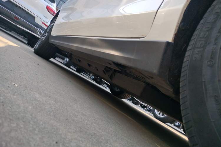 Used BAIC Beijing EU5 2018 R550 Smart Trend Edition Right Side Sill