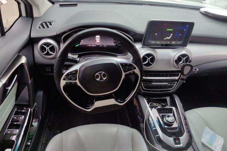 Used BAIC Beijing EU5 2018 R550 Smart Trend Edition Steering Wheel