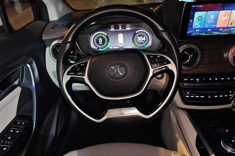 Used BAIC Beijing EU5 2018 R500 Smart Wind Edition Steering Wheel