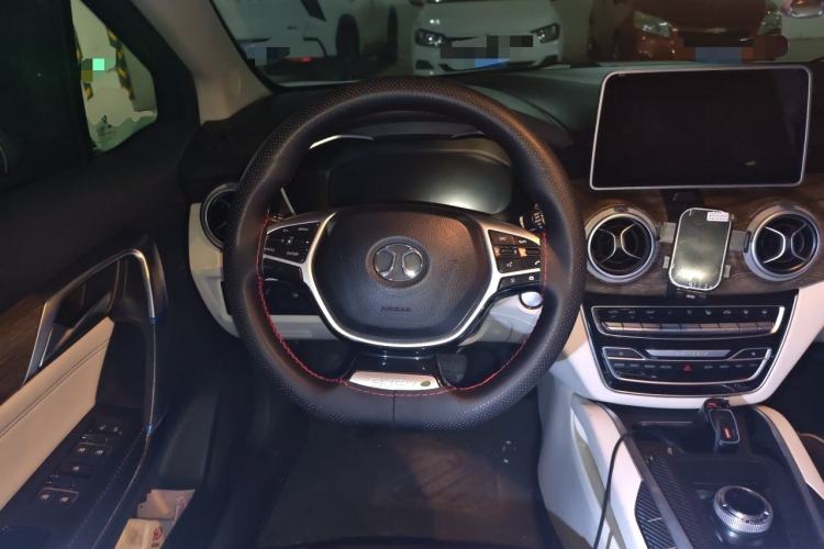 Used BAIC Beijing EU5 2018 R500 Smart Wind Edition Steering Wheel